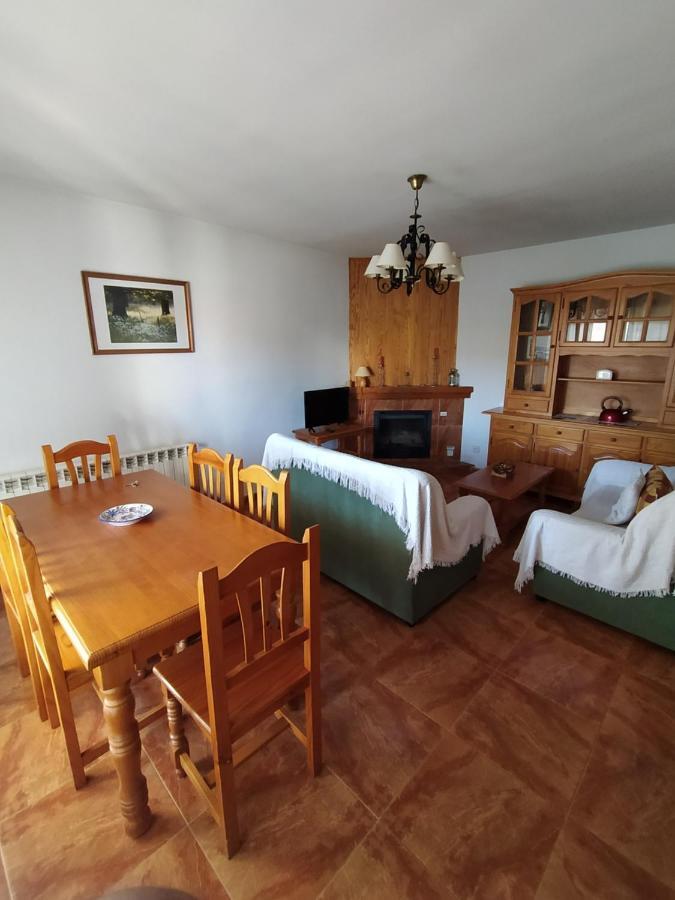 Apartamentos Rascafria Cerquilla ภายนอก รูปภาพ